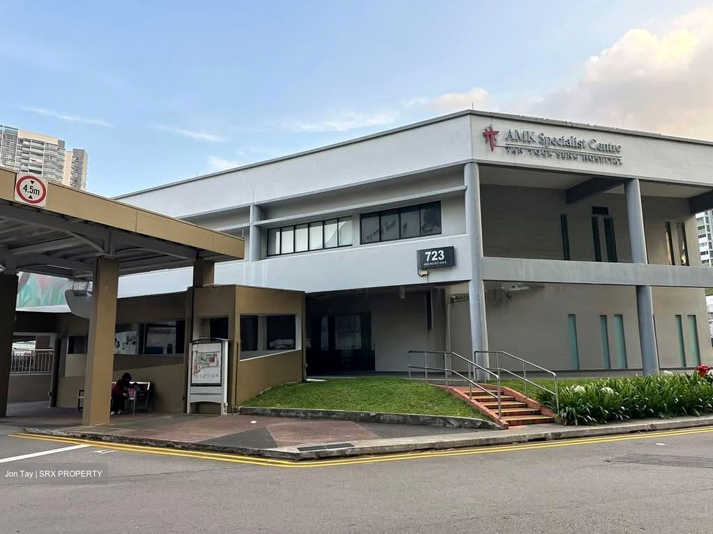 Ang Mo Kio Avenue 6 (D20), Shop House #589749161